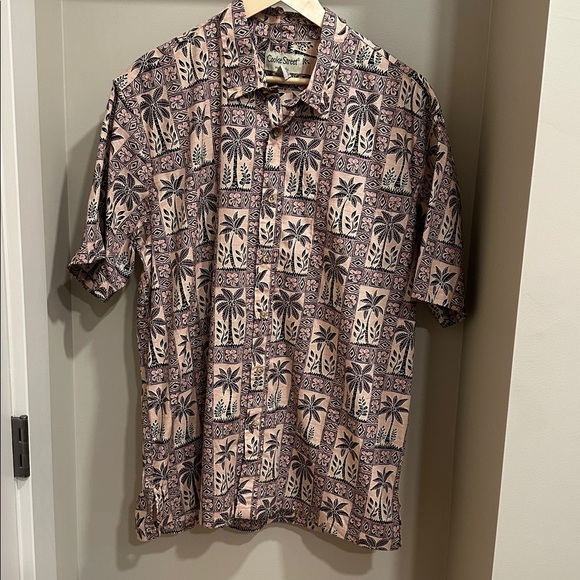 Cooke Street Honolulu Other - Ocean Surf Men's Casual Button Down Shirt - Brown and Black